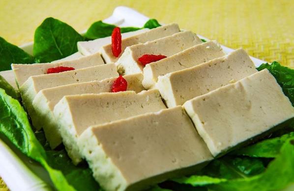 豆腐搭配什么食物一起吃？豆腐适合搭配鱼、鸡蛋、海带、萝卜等639 / 作者:UFO爱好者 / 帖子ID:69317