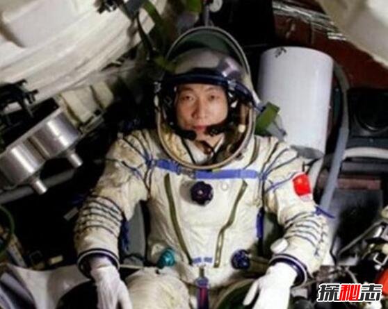 有人说回来的人不是杨利伟，真正的杨利伟死了没有(谣言)588 / 作者:UFO爱好者 / 帖子ID:98962