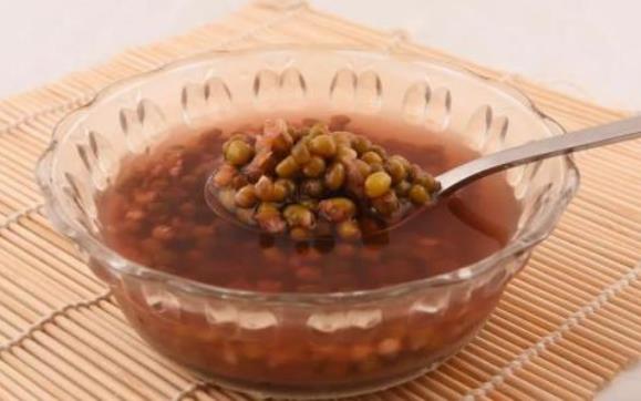 变红的绿豆汤能喝吗 绿豆汤怎么煮不会变红的诀窍图解308 / 作者:UFO爱好者 / 帖子ID:67506