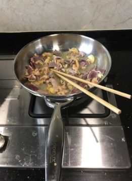 不锈钢锅怎么做到物理性不粘锅？不锈钢锅烧黑了怎么擦亮569 / 作者:UFO爱好者 / 帖子ID:68605