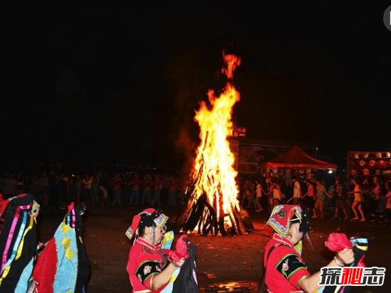 古老传统的彝族火把节，彝族人民的新年(农历6月24日)772 / 作者:UFO爱好者 / 帖子ID:104159