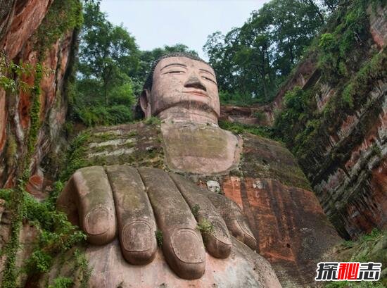 乐山大佛的传说水怪 高僧为镇压水怪建大佛(传说故事)57 / 作者:UFO爱好者 / 帖子ID:105878