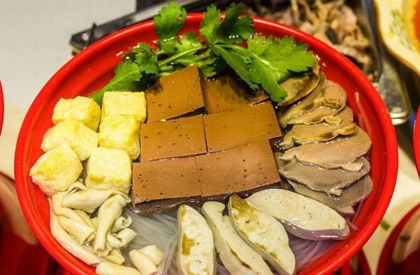 假期去哪儿吃喝 吃货的福地 国内著名旅游城市特色名小吃350 / 作者:UFO爱好者 / 帖子ID:69316