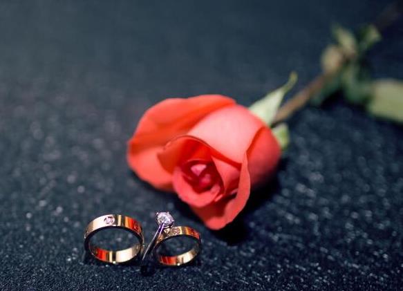 2021年最新婚姻法规定法定结婚年龄是多少岁 双方满18岁可以领证吗190 / 作者:UFO爱好者 / 帖子ID:78209