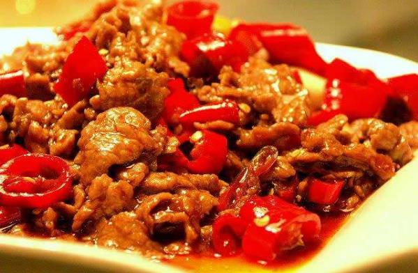 牛肉的营养价值及功效与作用 牛肉的热量、饮食禁忌与鉴别选购351 / 作者:UFO爱好者 / 帖子ID:70231