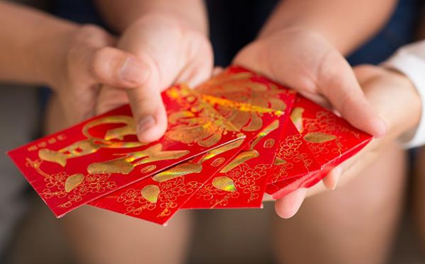 长辈过年为什么要给孩子压岁钱 春节压岁钱一般给到几岁68 / 作者:UFO爱好者 / 帖子ID:68624