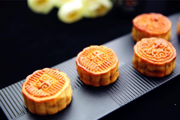 中秋节吃月饼习俗，您选对月饼了吗？各类月饼适合人群详解283 / 作者:UFO爱好者 / 帖子ID:68845