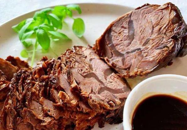 牛肉的营养价值及功效与作用 牛肉的热量、饮食禁忌与鉴别选购222 / 作者:UFO爱好者 / 帖子ID:70231