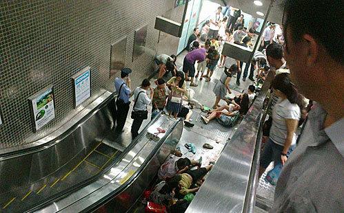 地铁出现事故如何自救？乘坐地铁安全自救必备知识大全656 / 作者:UFO爱好者 / 帖子ID:70446
