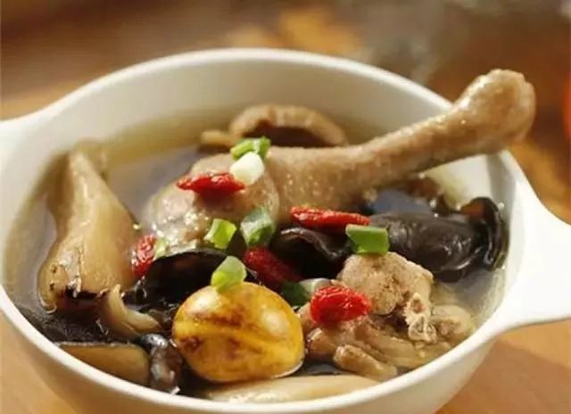 常见的6种美味鸡汤的家常做法，好喝又营养，滋补不油腻904 / 作者:UFO爱好者 / 帖子ID:68453