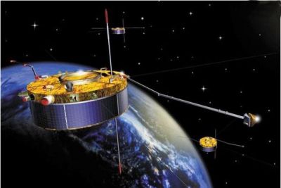 地球上空出现一颗神秘的卫星 里面可能有外星人遗骸