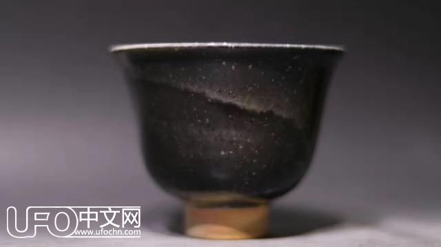 彩唐杯，嘉木烧，杯中银河系131 / 作者: / 来源: