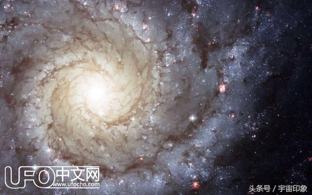人类太渺小：110亿光年外发现巨宇宙网 每个节点装下一团星系929 / 作者: / 来源: