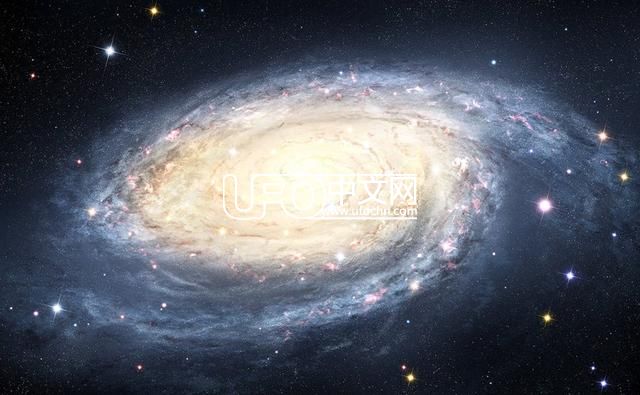 爱因斯坦错了吗？科学家认为存在第五种自然力支配着宇宙544 / 作者: / 来源: