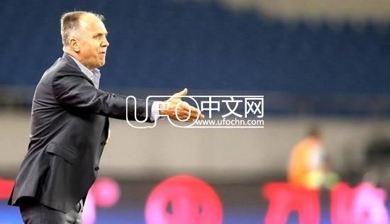 上港已成苏宁教练的“百慕大” 这次崔龙洙能挺过去吗？691 / 作者: / 来源: