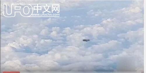 西班牙飞机上拍到外星人飞碟的真实画面125 / 作者: / 来源: