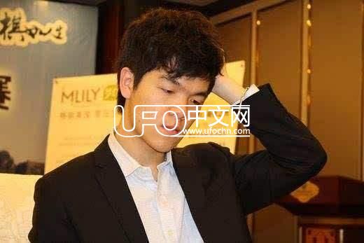 阿尔法狗胜柯洁很正常，但它的这些特性很可怕，科学家说必须注意566 / 作者: / 来源: