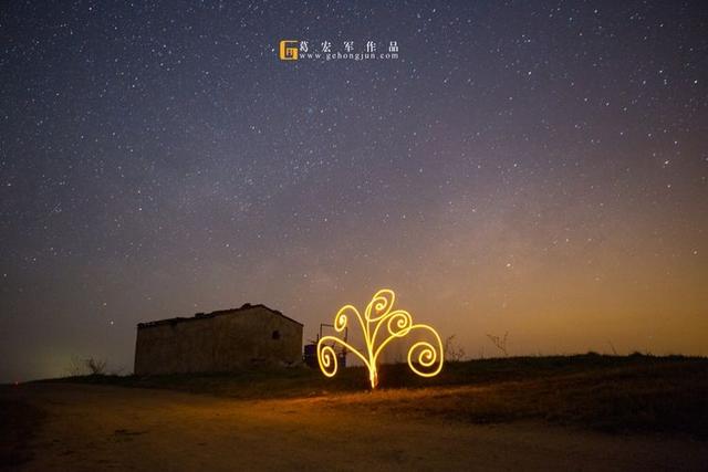 5月的星空560 / 作者: / 来源: