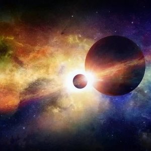 天体、星球在宇宙中高速旋转为什么不会散架崩溃